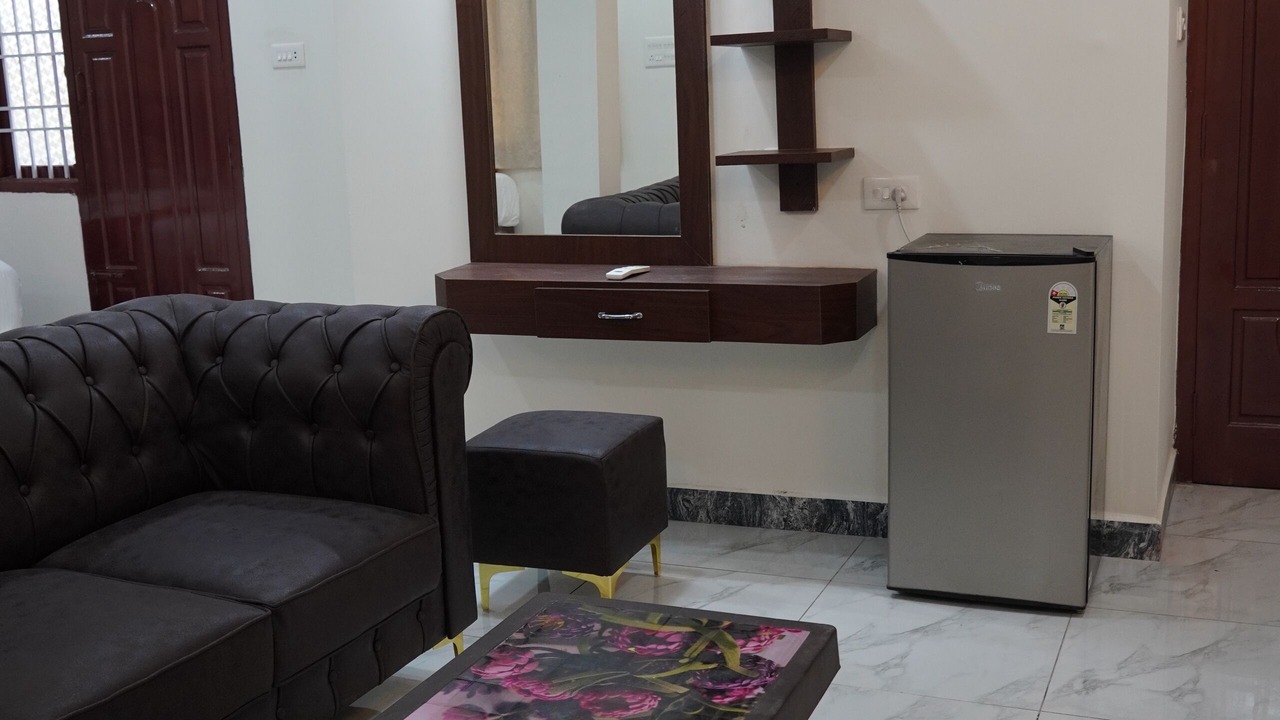 Photo of Bedroom in Tindivanam