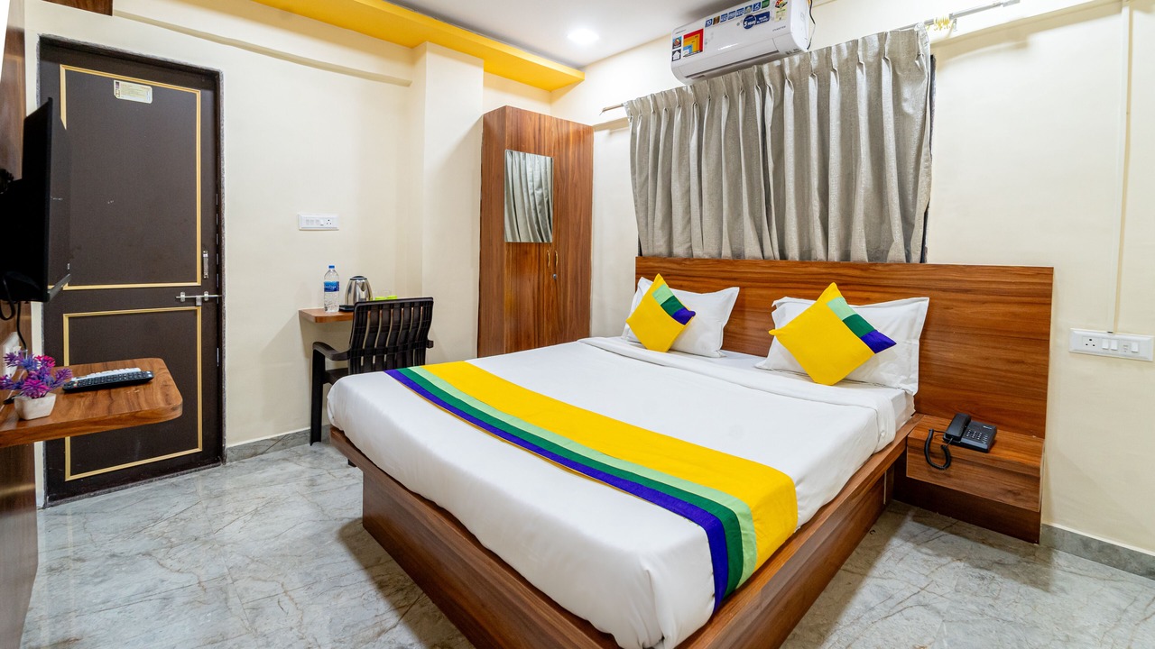 Photo of Bedroom in Hadapsar