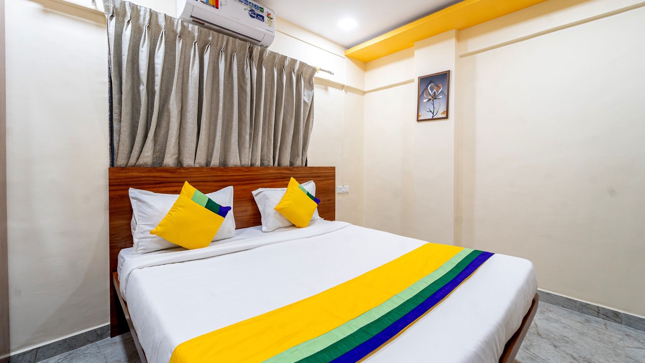 Photo of Bedroom in Hadapsar