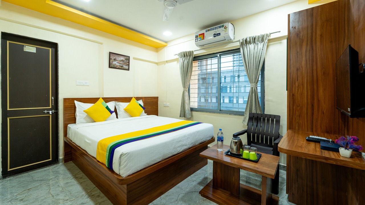 Photo of Bedroom in Hadapsar
