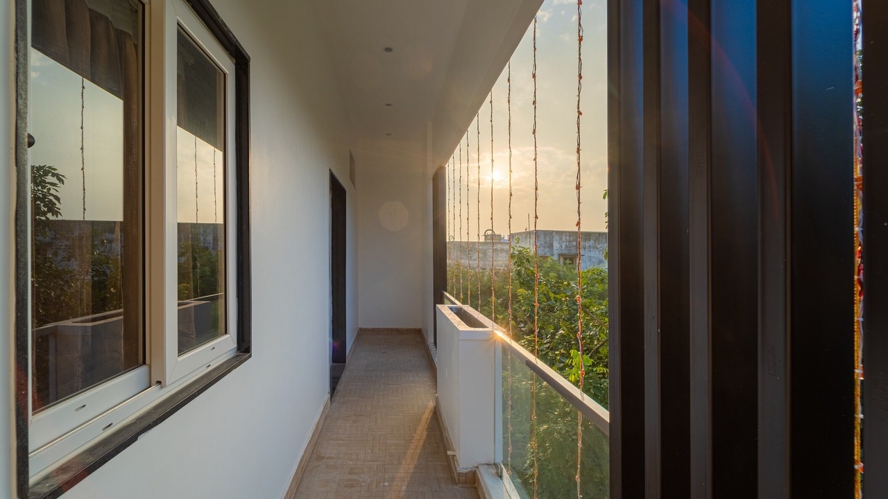 Photo of Patio Balcony in Heritage Town