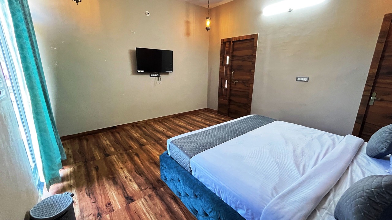 Photo of Others in Bedla
