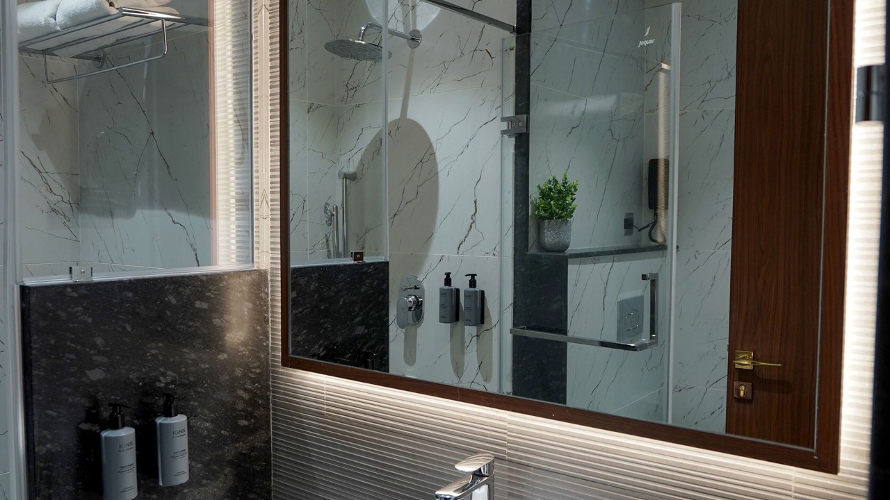 Photo of Bathroom in Sadar