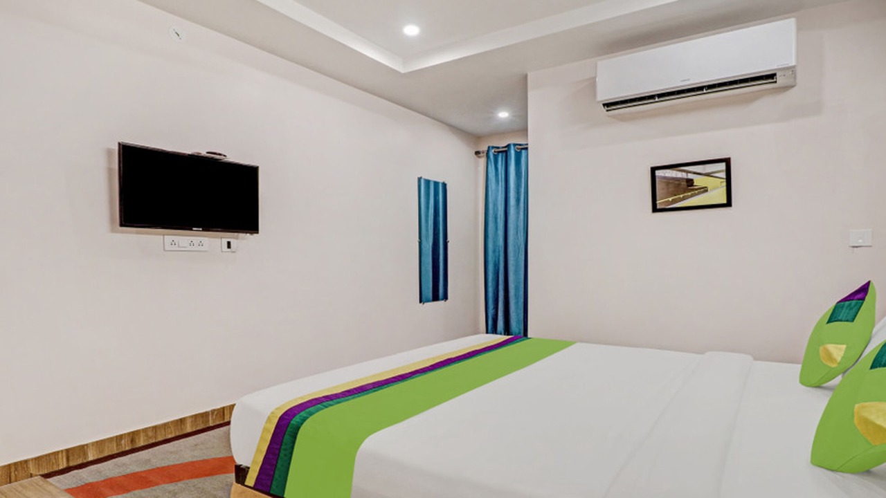 Photo of Bedroom in Kakinada