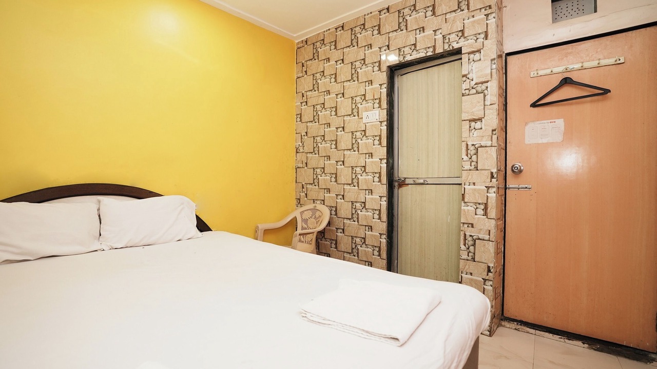 Photo of Bedroom in J B Nagar