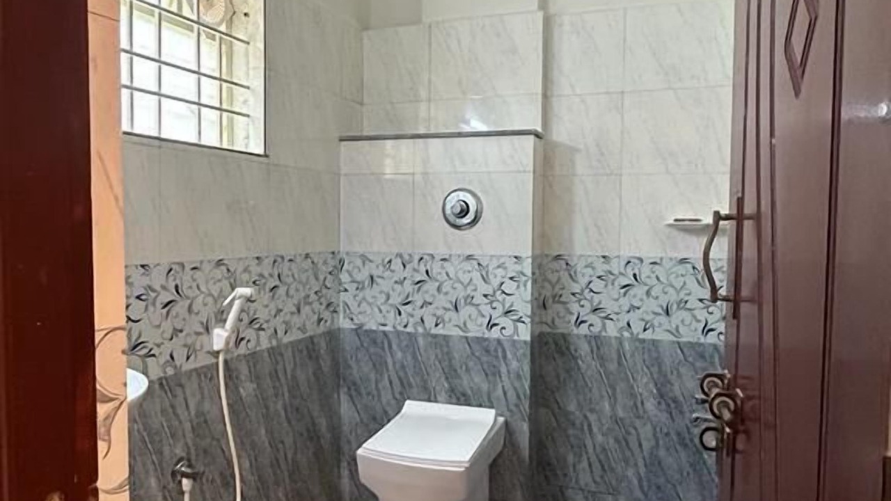 Photo of Bathroom in Gubbi