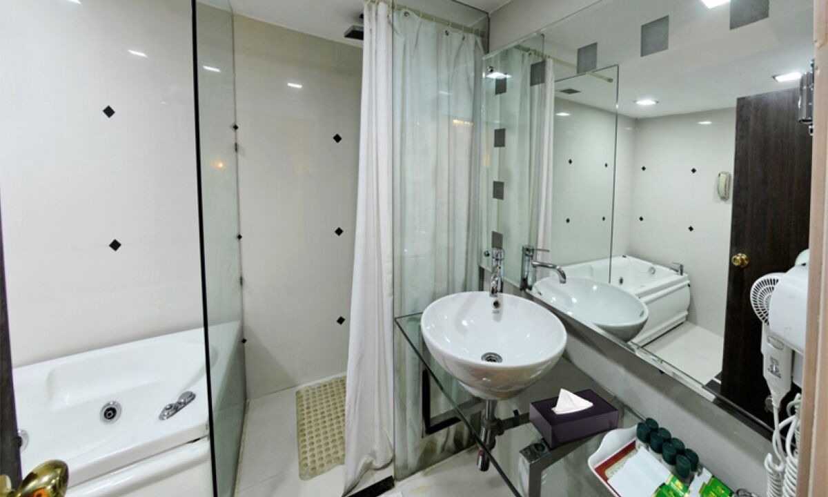 Photo of Bathroom in Vadapalani