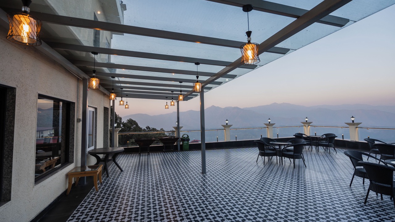 Photo of Patio Balcony in Library Road