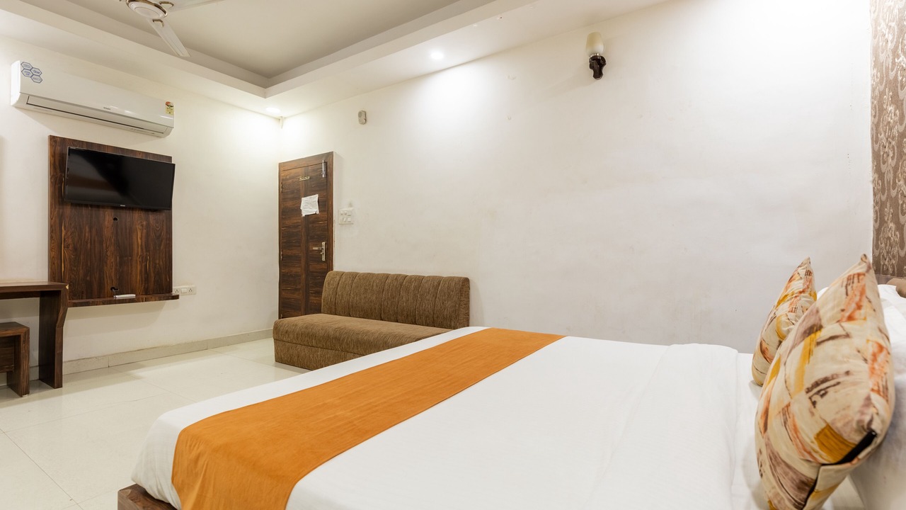 Photo of Bedroom in Bhopal
