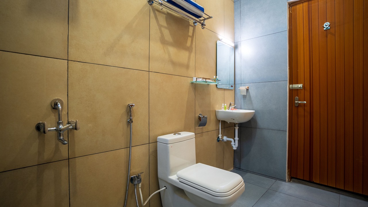 Photo of Bathroom in Tindivanam