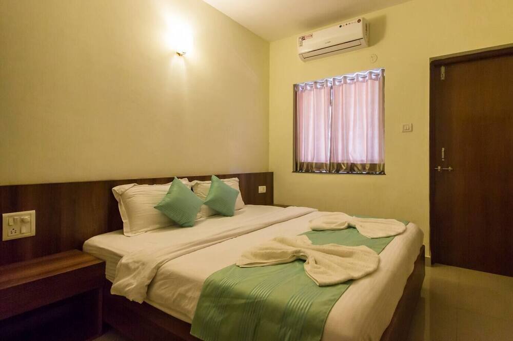 Photo of Bedroom in Vagator
