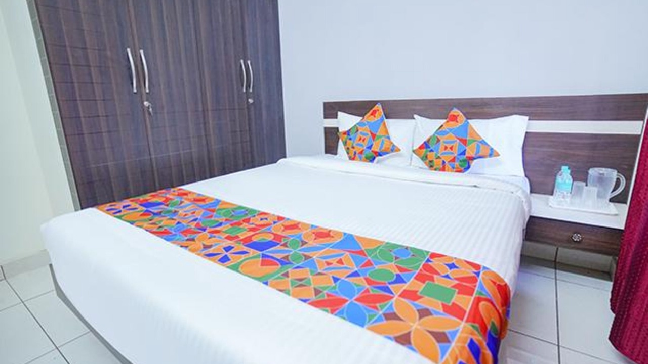 Photo of Bedroom in Vandavasi