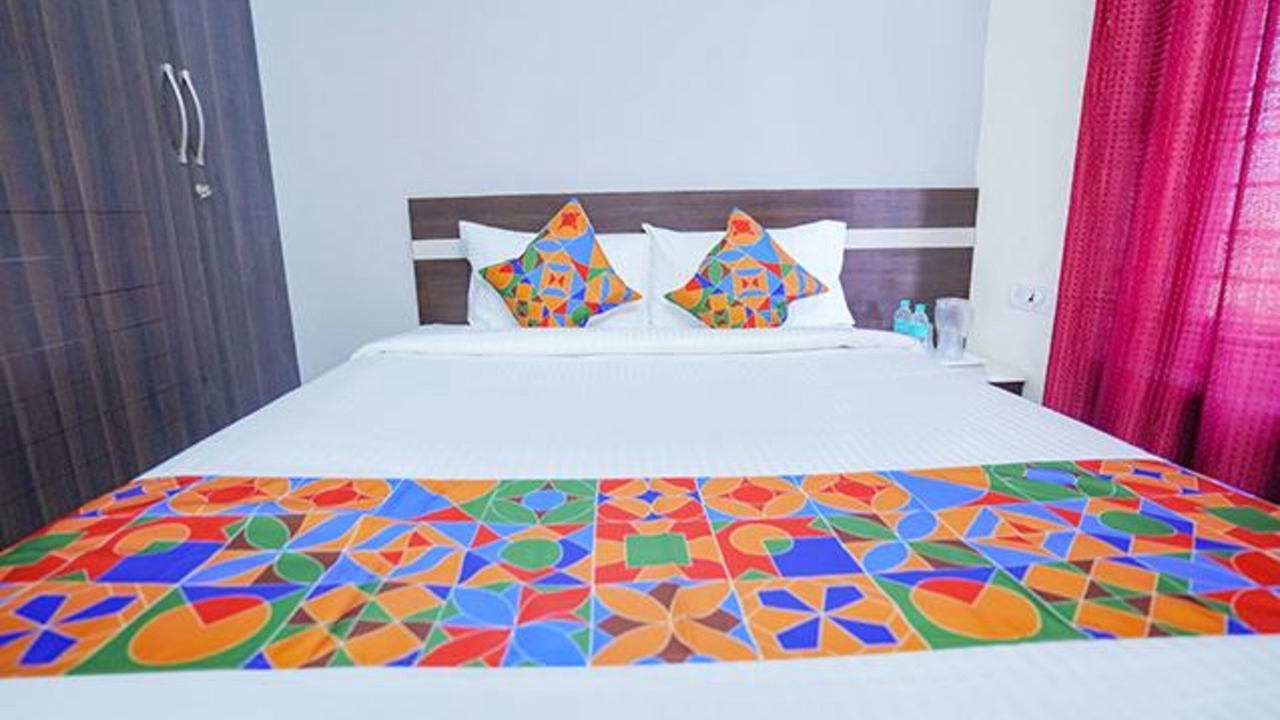 Photo of Bedroom in Vandavasi