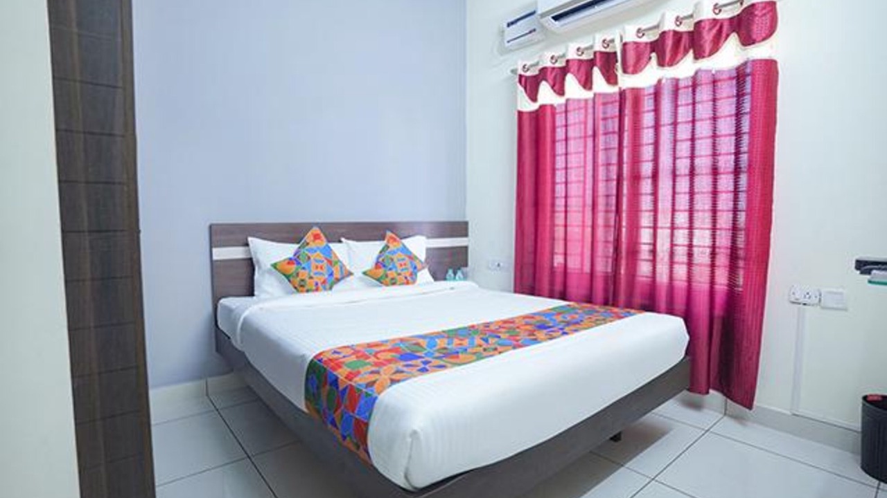 Photo of Bedroom in Vandavasi