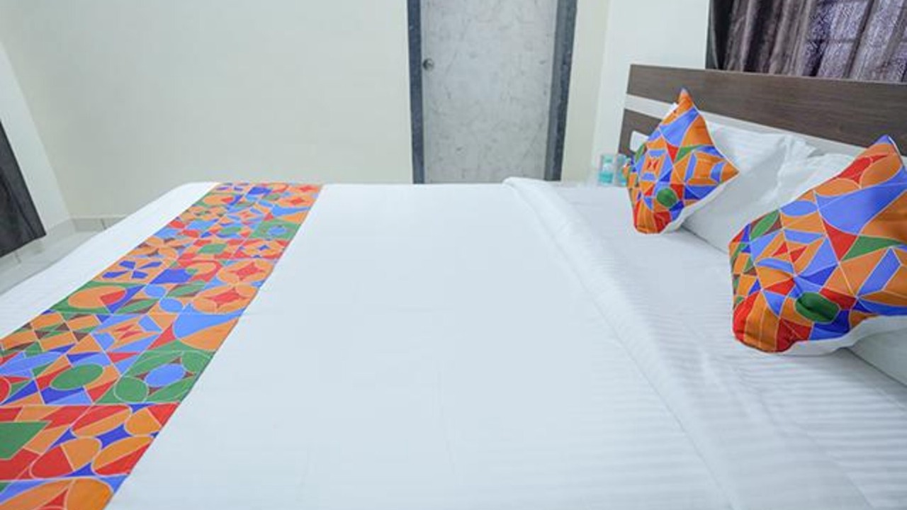 Photo of Bedroom in Vandavasi