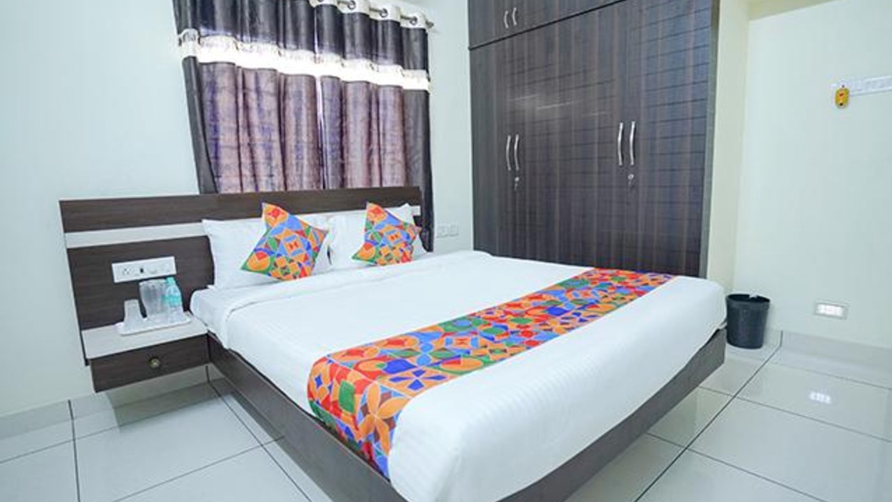 Photo of Bedroom in Vandavasi