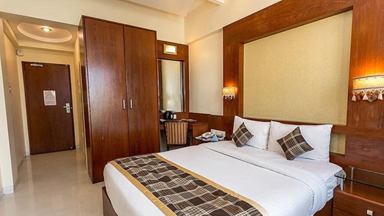Photo of Bedroom in Khar