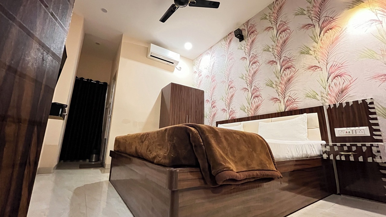 Photo of Bedroom in Chakradharpur