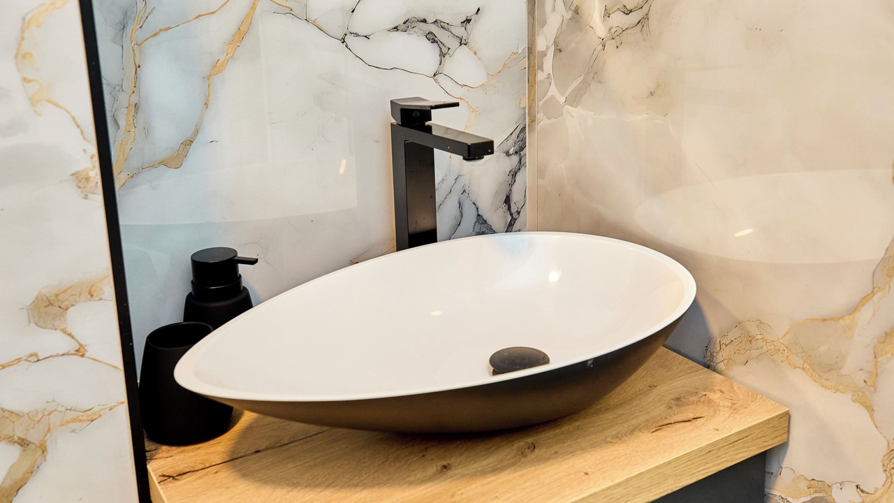 Photo of Bathroom in Cornu