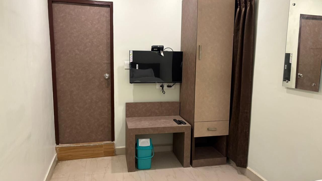 Photo of Bedroom in Royapettah