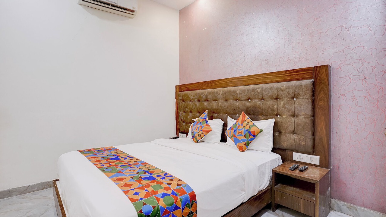 Photo of Bedroom in Jogeshwari East