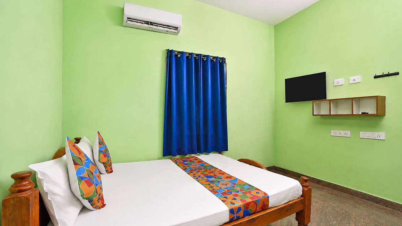 Photo of Bedroom in Urapakkam
