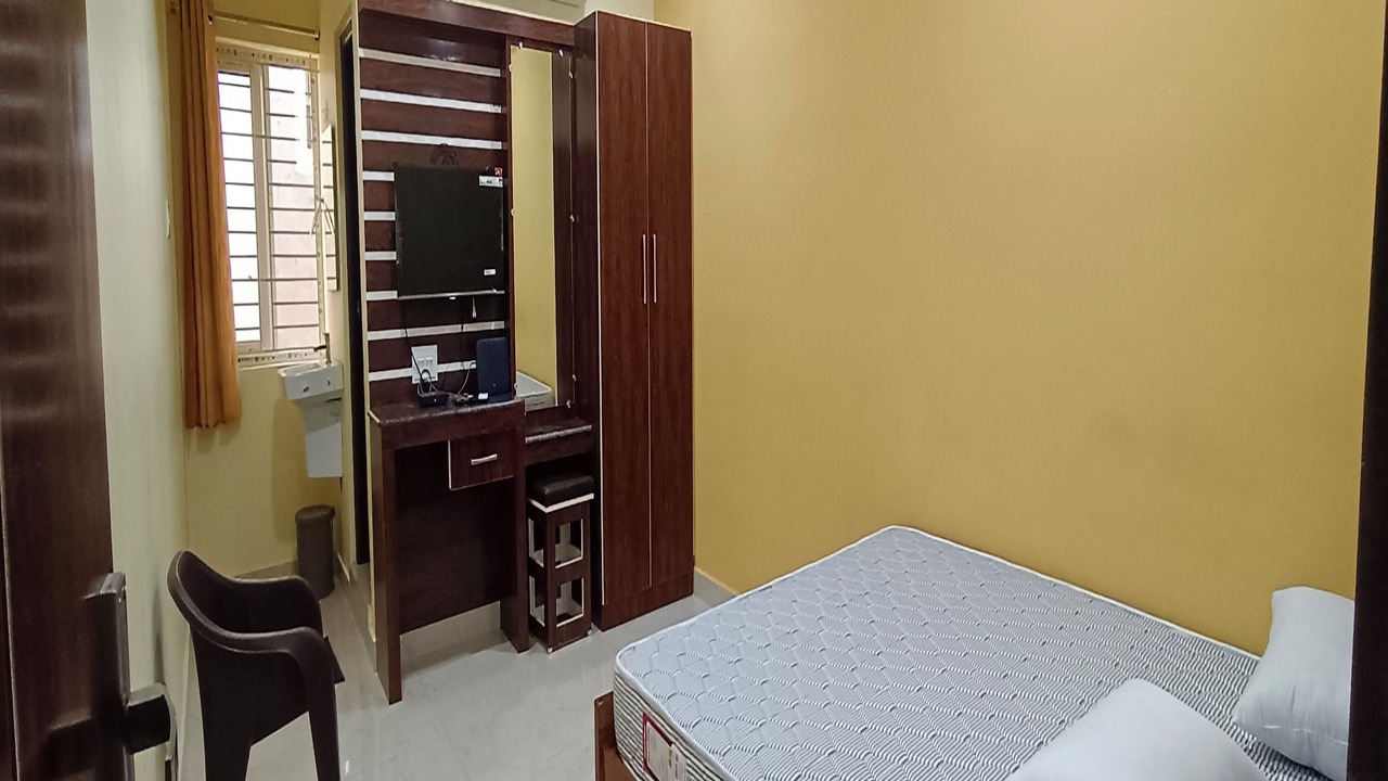 Photo of Bedroom in Koyambedu