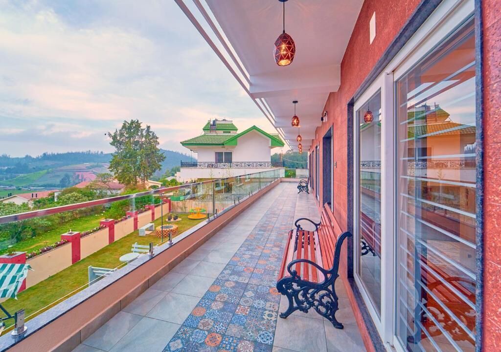 Photo of Patio Balcony in West Mere