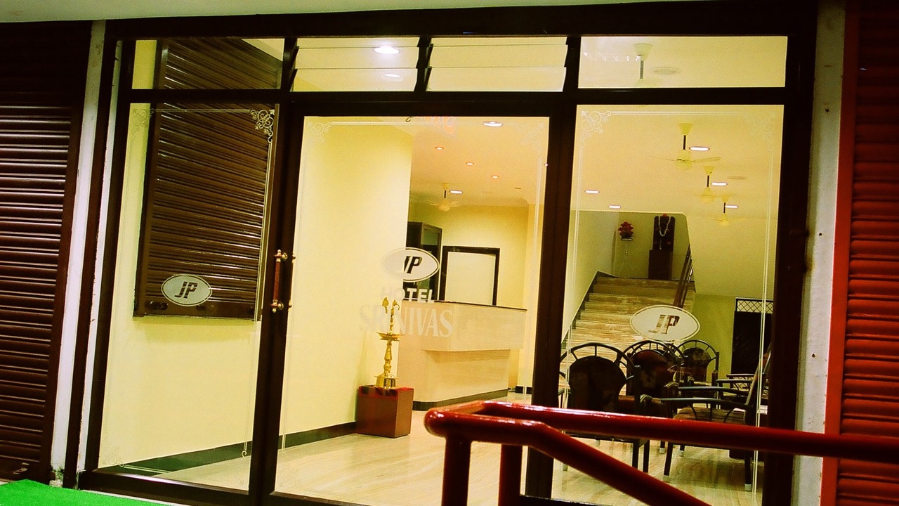 Photo of Bedroom in Shenoys