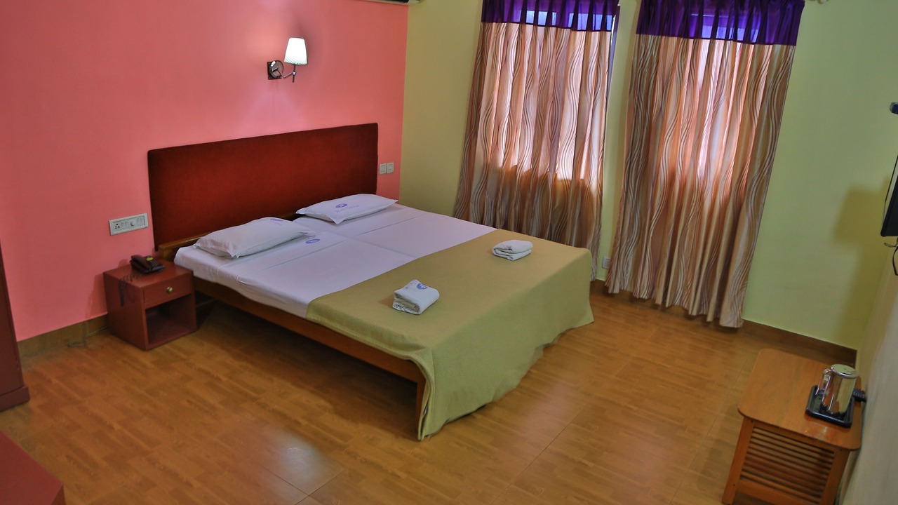 Photo of Bedroom in Shenoys