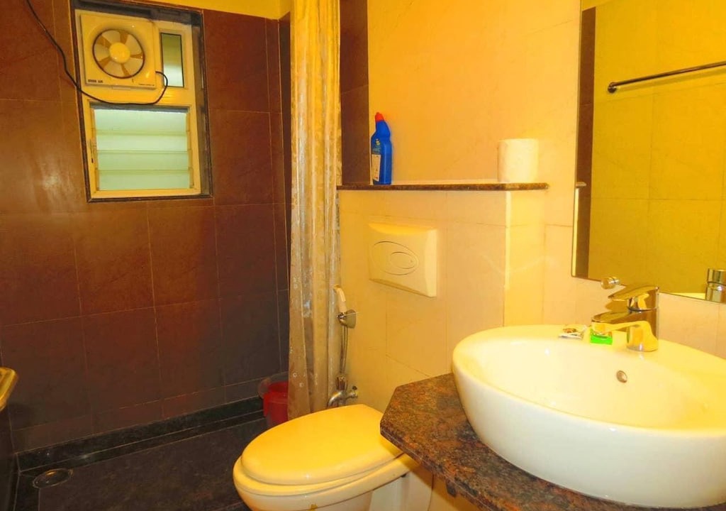Photo of Bathroom in Arpora
