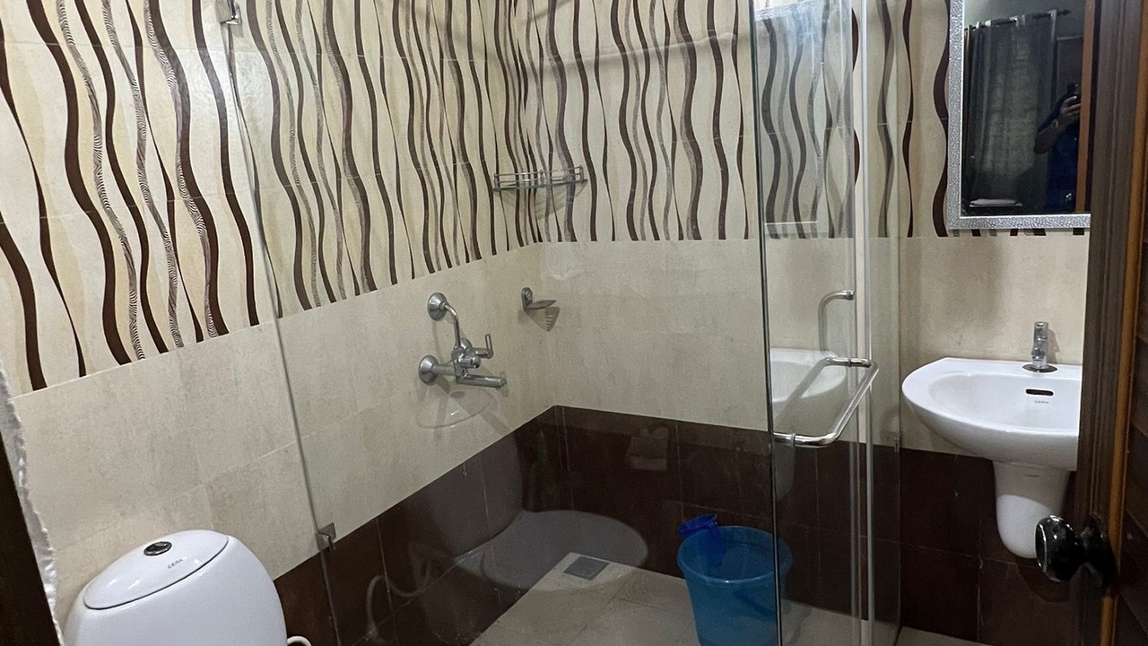 Photo of Bathroom in Vypin