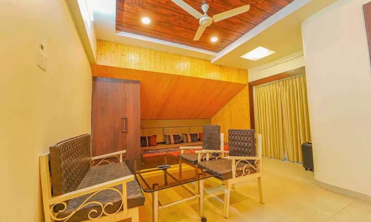 Photo of Livingroom in Mahabaleshwar