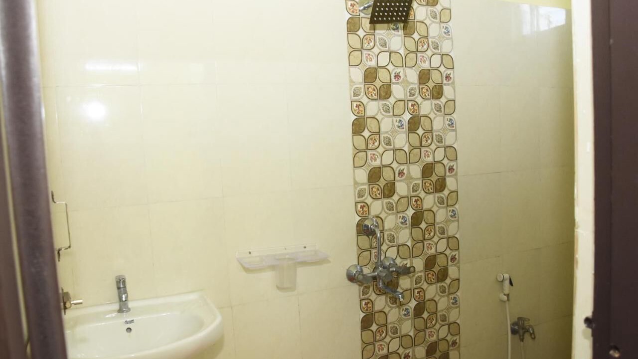Photo of Bathroom in Toli Chowki