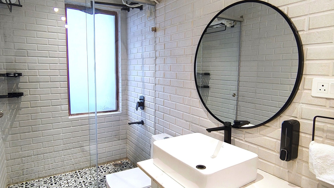 Photo of Bathroom in Tehri