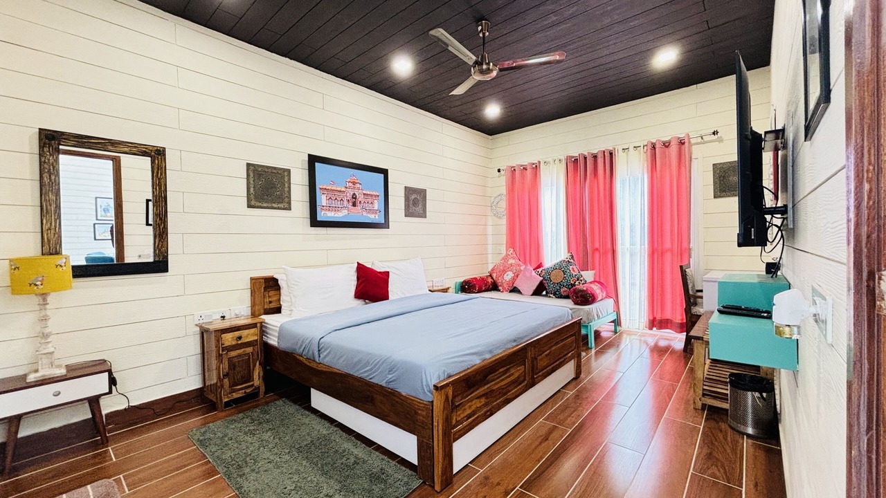 Photo of Bedroom in Tehri
