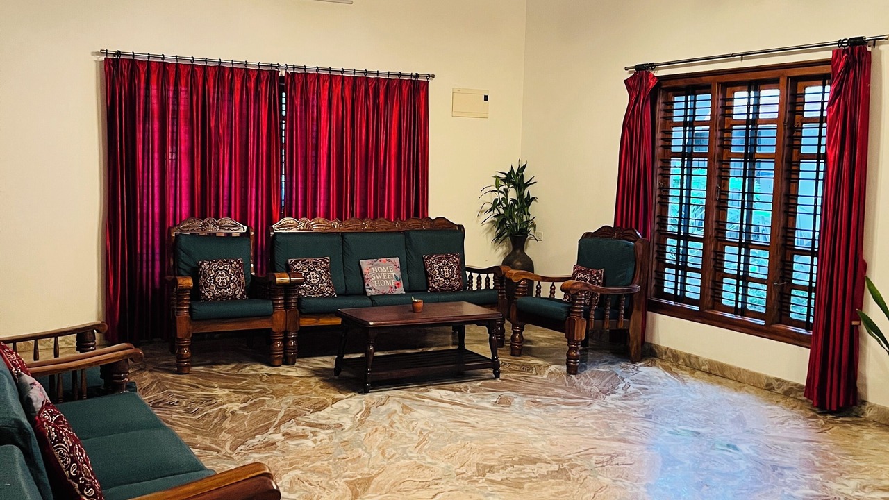 Photo of Livingroom in Adyar