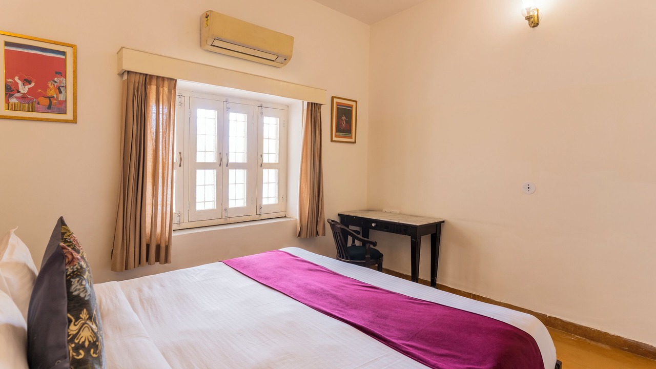 Photo of Bedroom in Shavri Colony