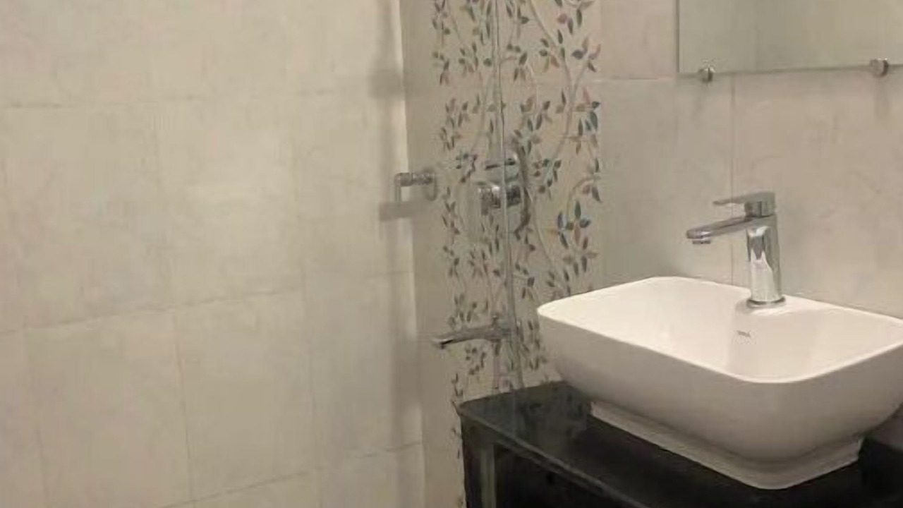 Photo of Bathroom in Arossim