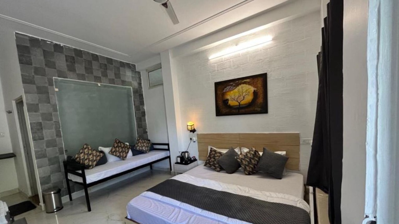 Photo of Bedroom in Jogiyana