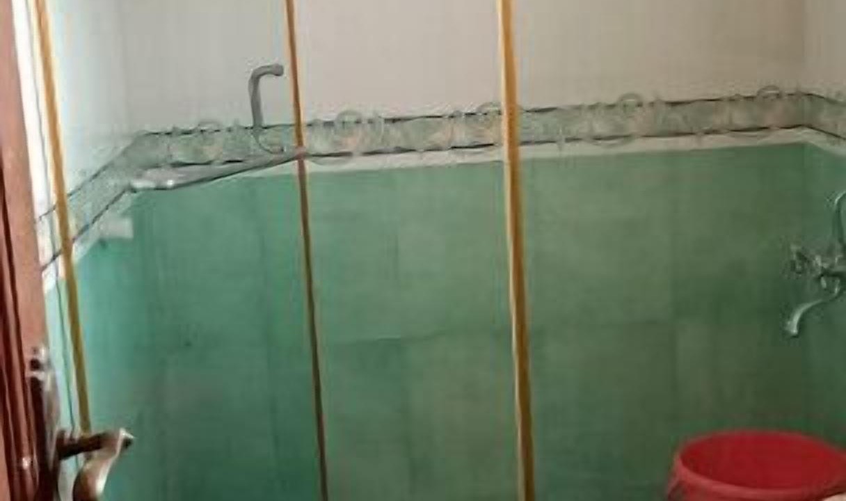 Photo of Bathroom in Kanathur