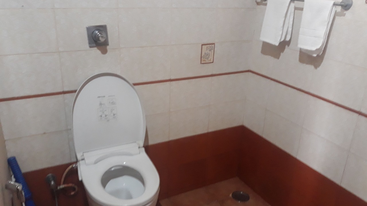 Photo of Bathroom in Garden Layout