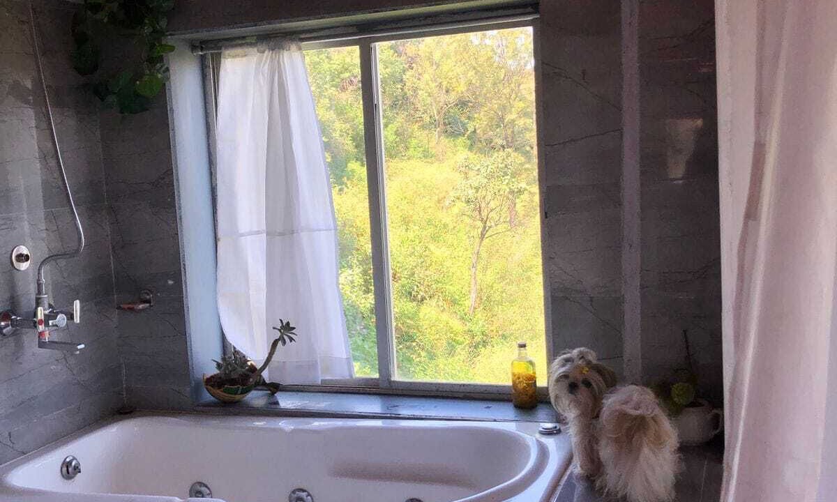 Photo of Bathroom in Mahabaleshwar