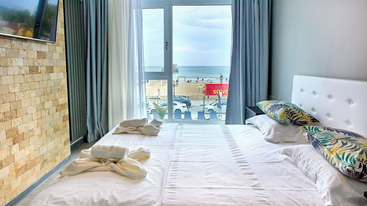 Photo of Bedroom in Mamaia-Sat