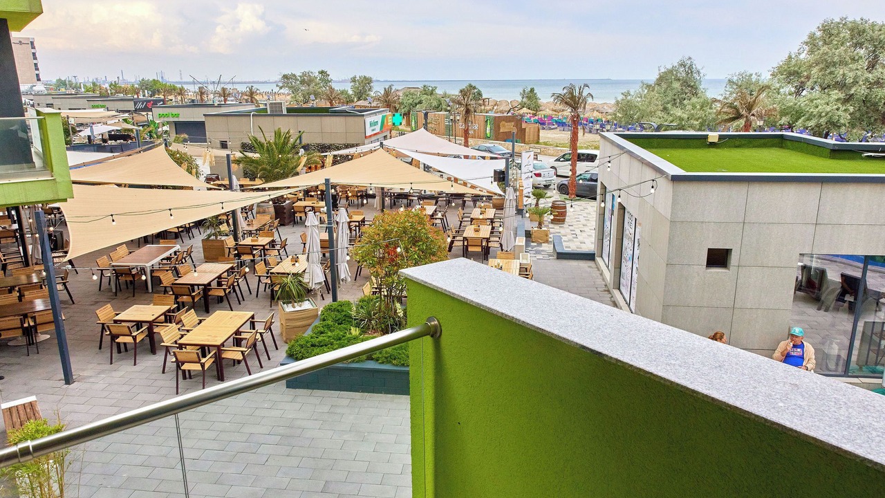 Photo of Patio Balcony in Mamaia-Sat