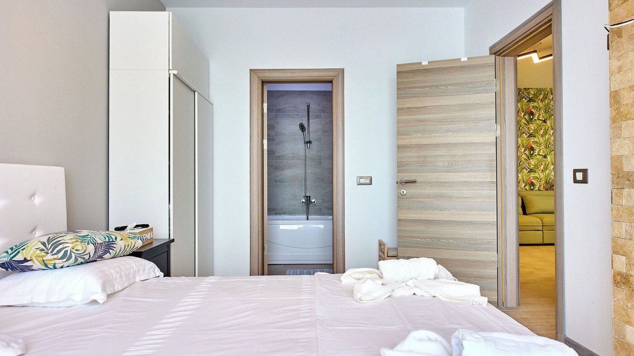 Photo of Bedroom in Mamaia-Sat