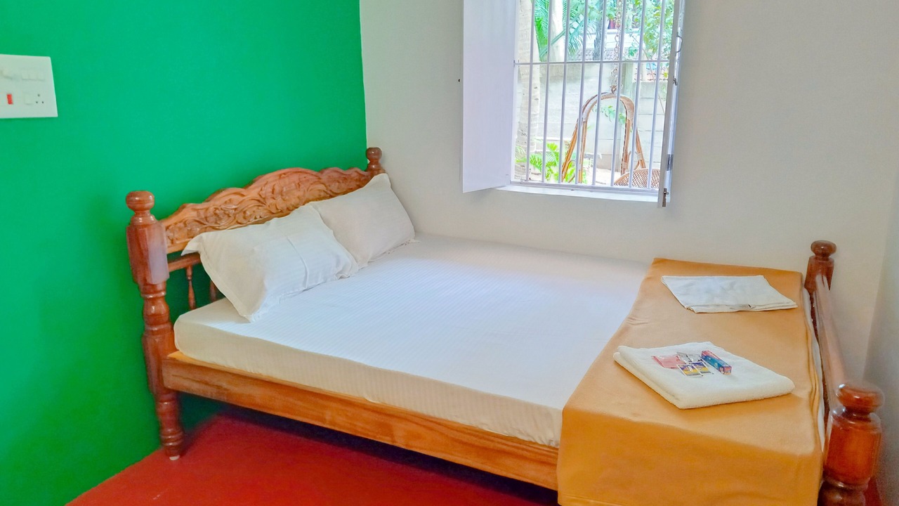 Photo of Bedroom in Pondicherry Beach