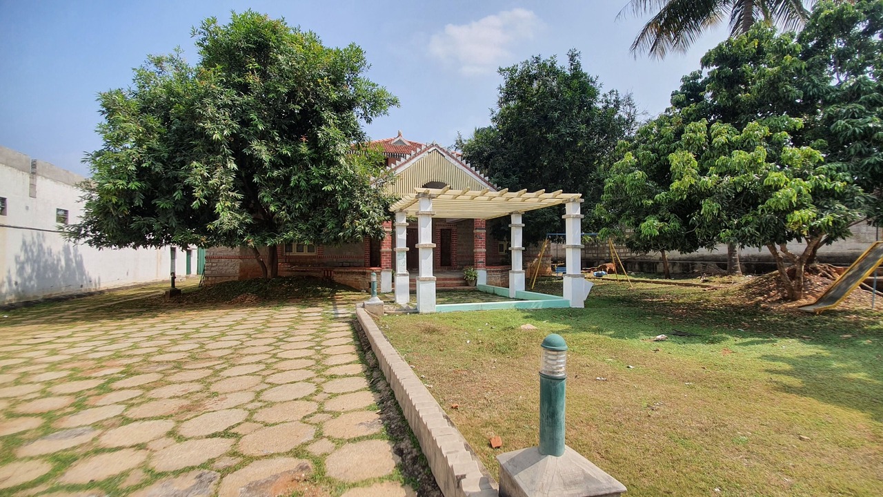 Photo of Outdoor in Manchanabele