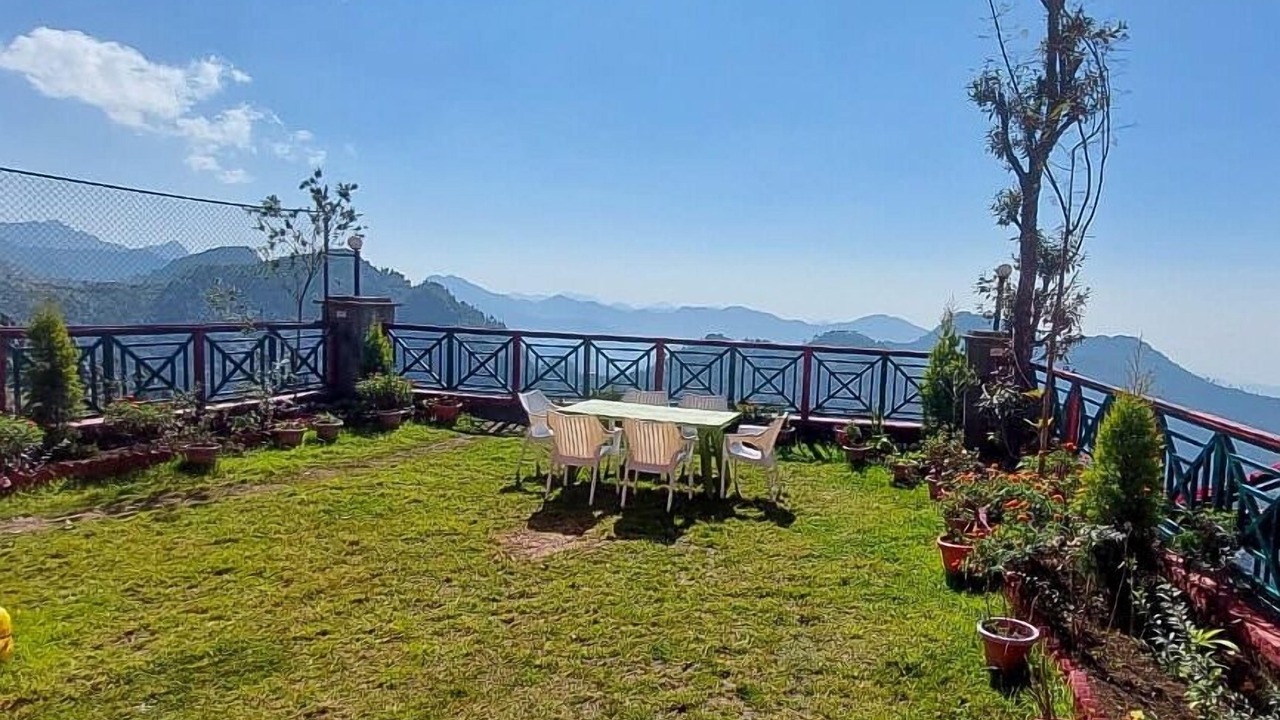 Photo of Outdoor in Suwakholi