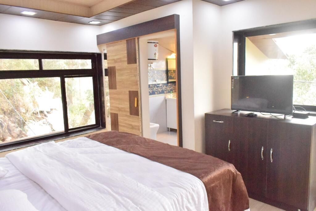 Photo of Bedroom in The Mall Road